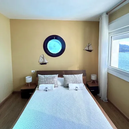Holibai Albatros, Duplex Junto Al Mar, Cerca De Vigo Y Sus Luces Navidenas Apartamento