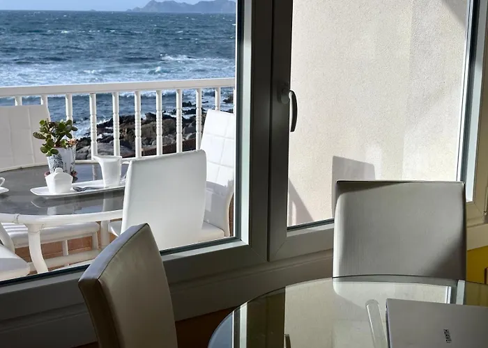 Holibai Albatros, Duplex Junto Al Mar, Cerca De Vigo Y Sus Luces Navidenas