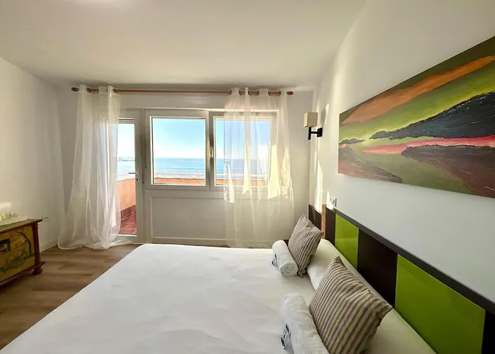 Holibai Albatros, Duplex Junto Al Mar, Cerca De Vigo Y Sus Luces Navidenas Baredo