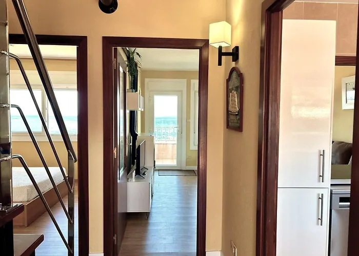 Holibai Albatros, Duplex Junto Al Mar, Cerca De Vigo Y Sus Luces Navidenas Baredo